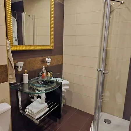 아파트 Bright And Spacious With Panoramic Views 소피아