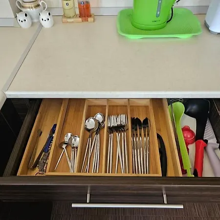 Bright And Spacious With Panoramic Views