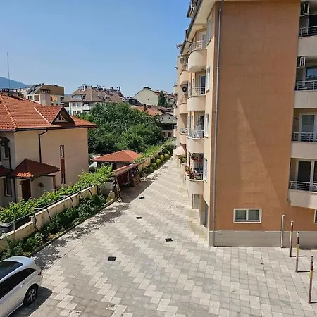 Bright And Spacious With Panoramic Views 아파트 *
