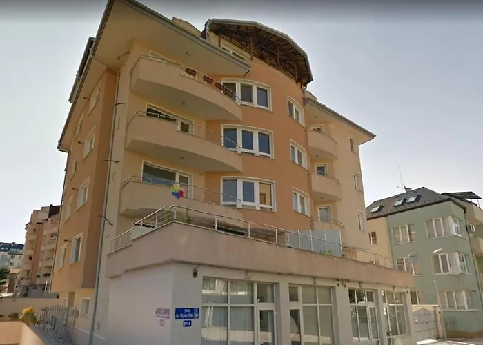 Bright And Spacious With Panoramic Views דירה *